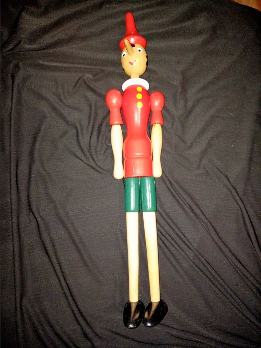 Деревяная кукла пиноккио