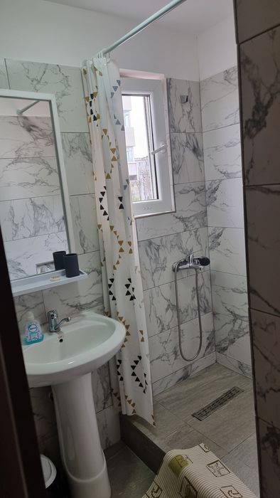 Garsoniera de inchiriat