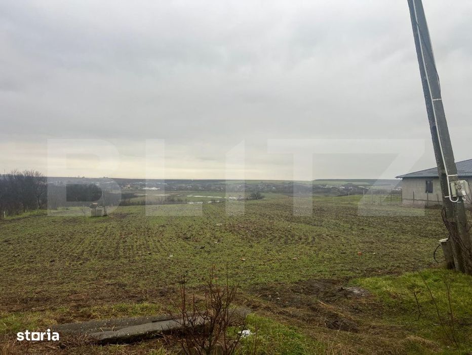 Teren intravilan, 2298 mp, strada Robanesti
