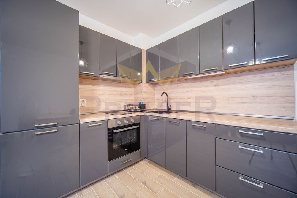 Продава се Двустаен апартамент в Варна, м-т Пчелина - 56 кв.м за 1320 €/кв.м - Снимка #2