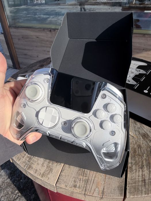 Universal screen controller with hall effect