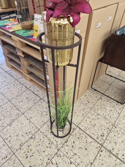 Suport metalic ghiveci flori