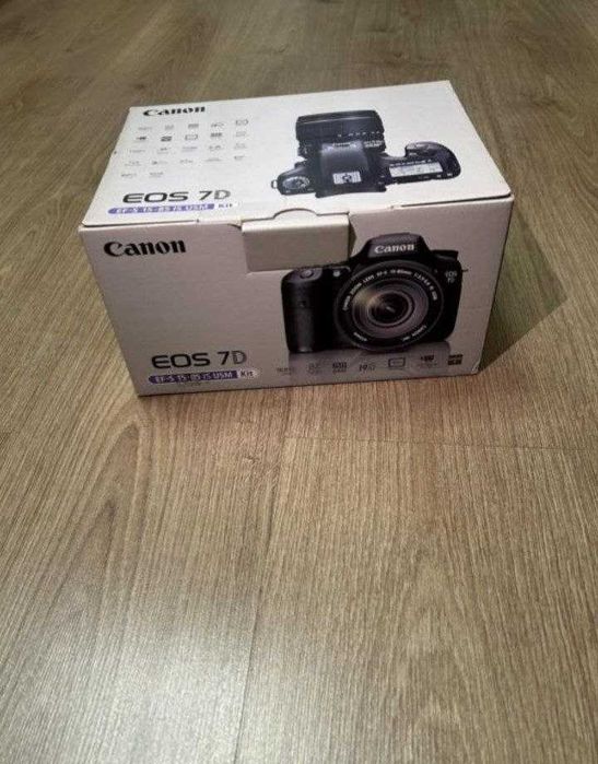 Фотоаппарат Canon EOS 7D
