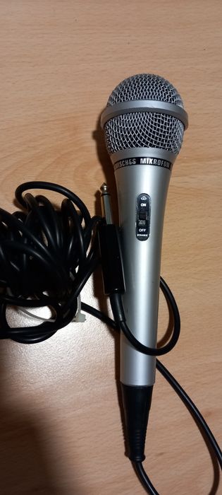 Микрофон с кабел и жак