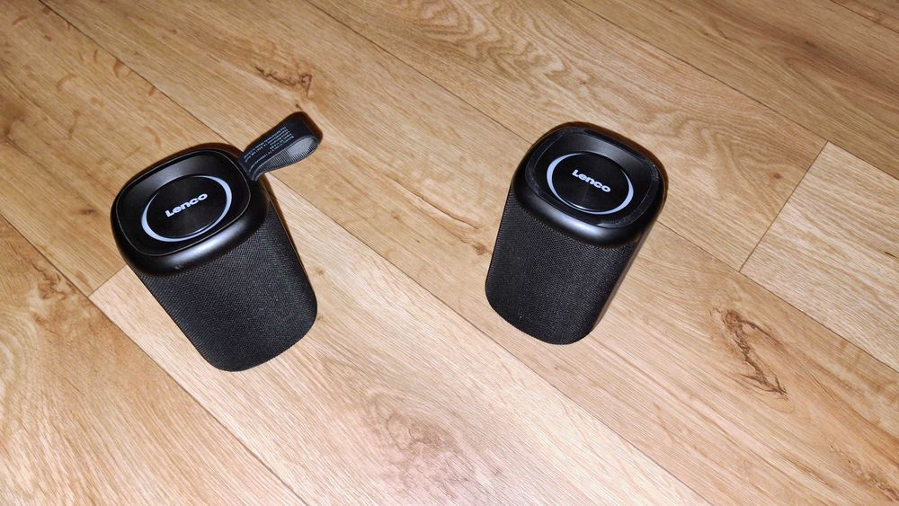Bluetooth колонки Lenco съединени или разделени за стерео ефект