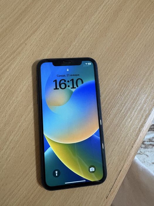 Продам iphone 11,