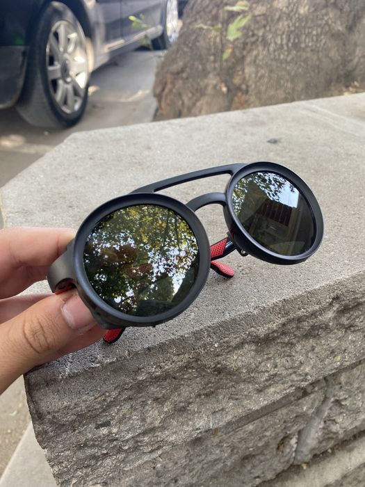 Продавам очила carrera