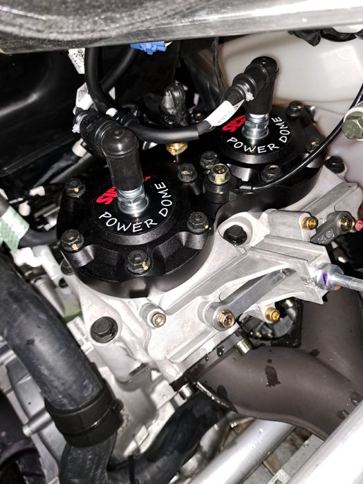 Snowmobil Polaris 9R an 2025  Power Dome Ambreiaj Evacuare Competition