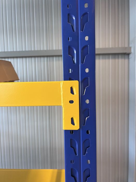 Стелажи професионални до 300 кг ниво