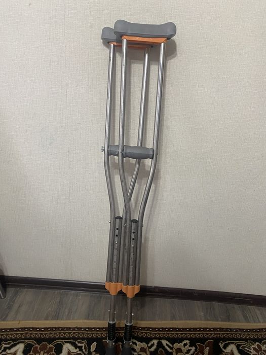 Костыли почти новые