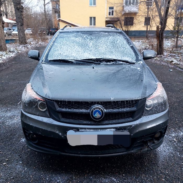 Продам автомобиль geely mk cross