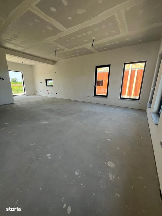 Casa NOUA semifinisata