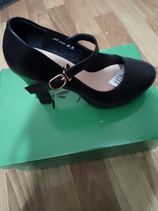 Туфли на каблуке размер 38