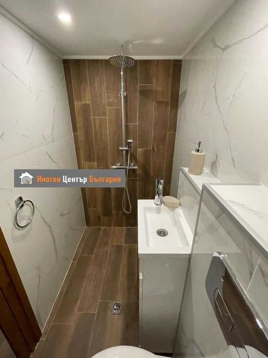 Продава се Едностаен апартамент в София, Център - 42 кв.м за 4691 €/кв.м - Снимка #1