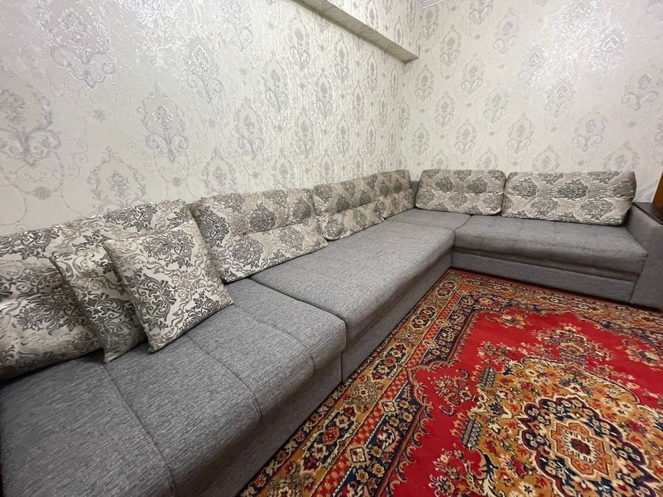 Диван. Мягкая мебель