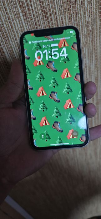 Айфон 11 память 64 без минуса
