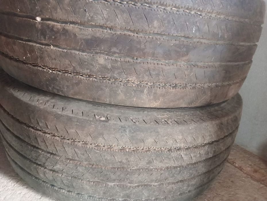 Шины для фуры и тралер
