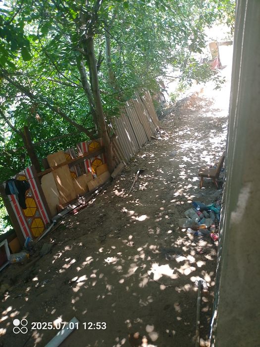 Uy uchastka sotiladi