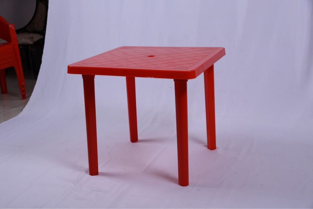 plastmassa oq stul sotiladi