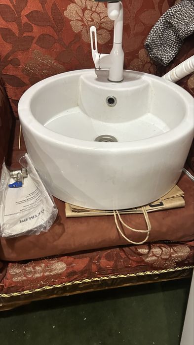 Раковина коуглая продам