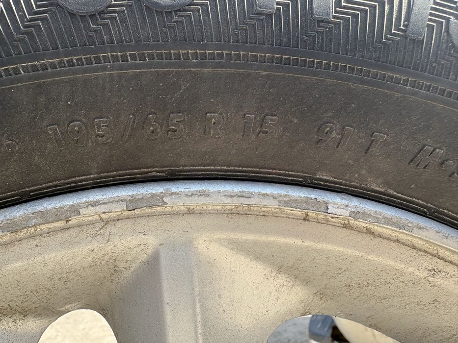 Гуми с джанти 5х114.3 195/65/15