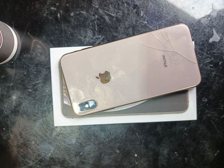 Iphone xs max karobka 256
