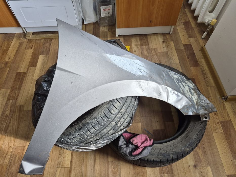 Авто крыло и фар