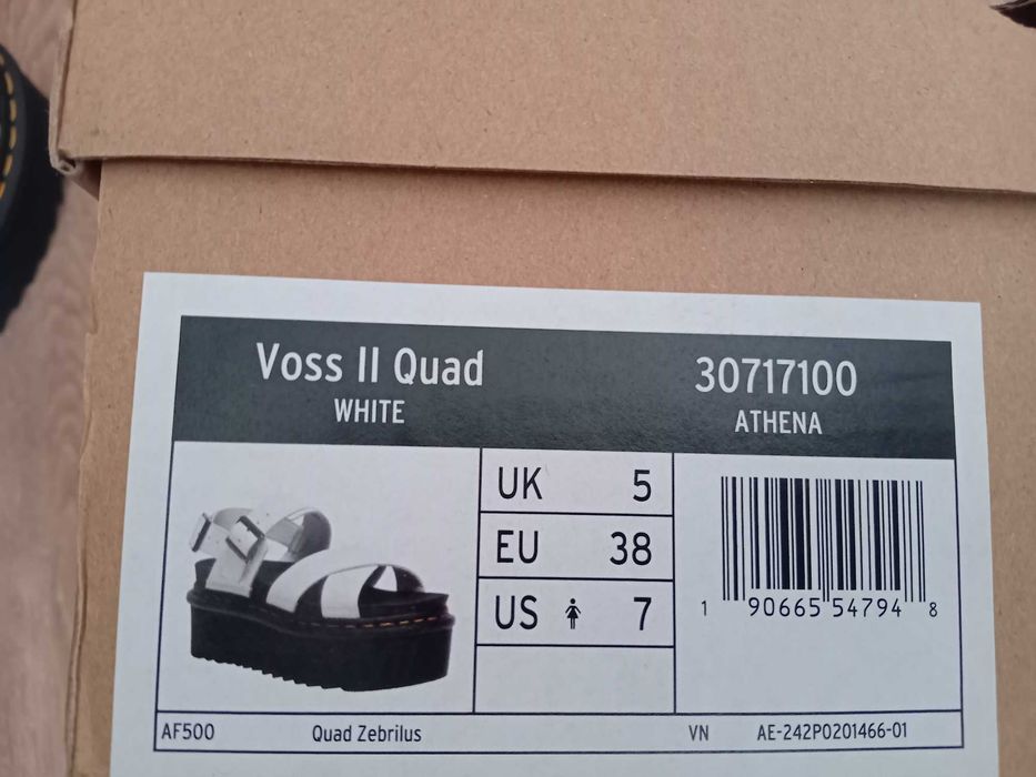 Dr.Martens N38 Нови сандали