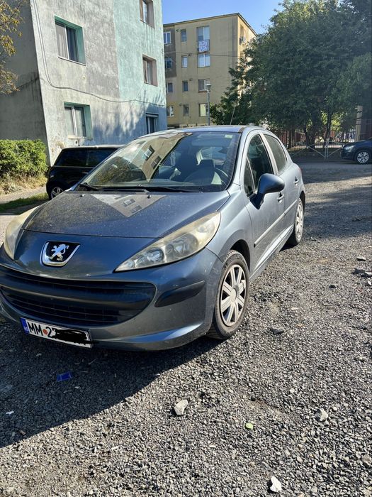 Peugeot 207 benzina