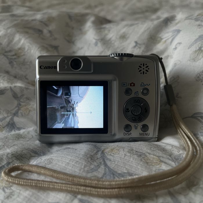 Canon powershot a550