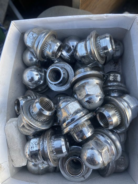 Продам резину с дисками 250.000