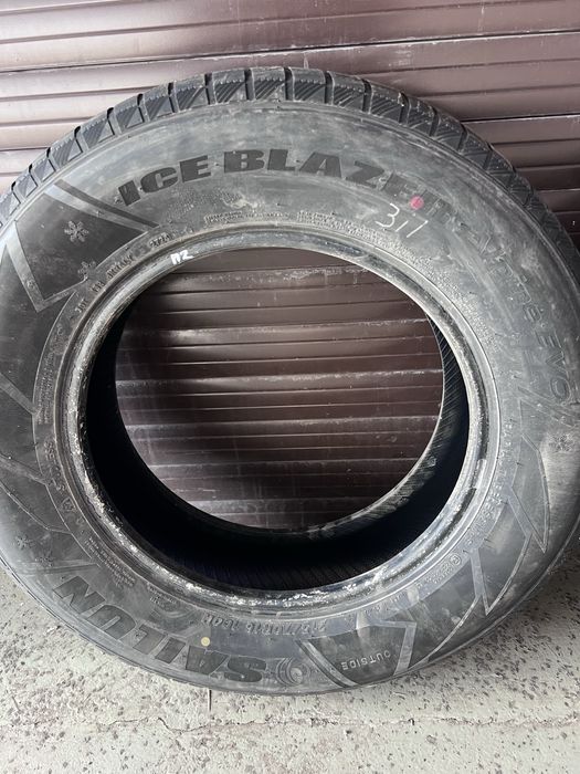Продам комплект резины