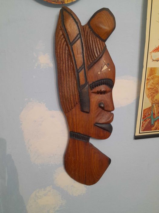 masti si statuete africane vintage