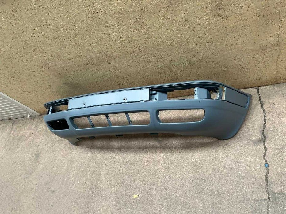 Бампер Ауди 80(Б4) 1991Г Тайвань /Audi 80 (B4) 1994гг