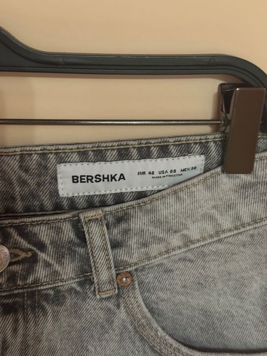 Къси дънкови панталони BERSHKA, размер 40