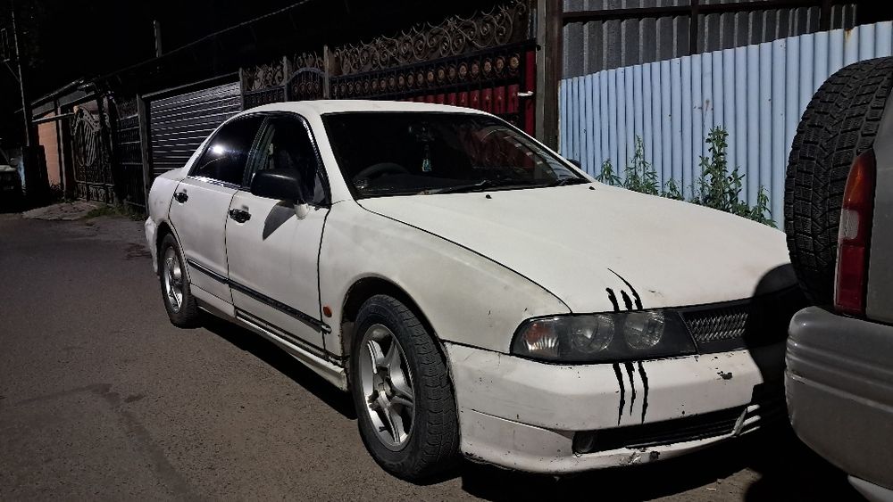 Продам  митсубиси  диаманте