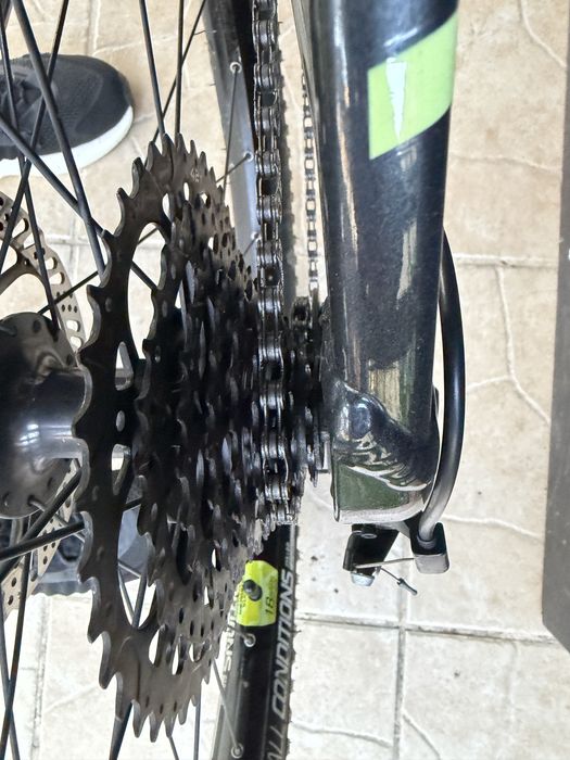 Bicicleta Mountain Bike MTB ST 530 MDB