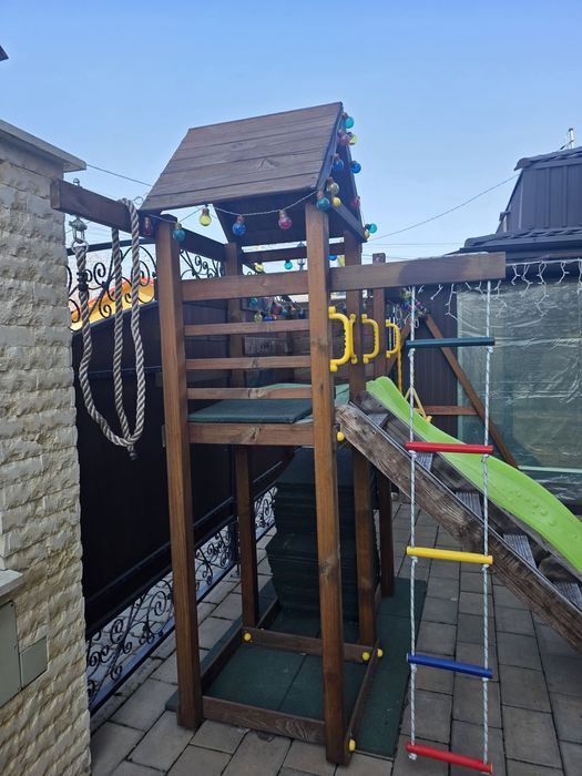 Spațiu de joaca din lemn de pin