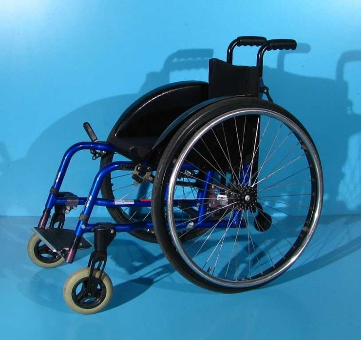 Scaun cu rotile activ din aluminiu Pro activ - sezut 27 cm