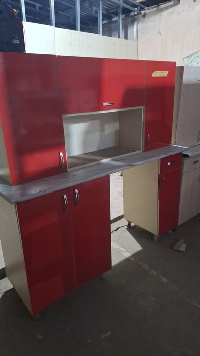 Срочно продам Кухонный гарнитур цены в описание