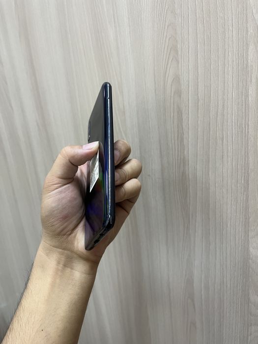 Продам Samsung A50 4/64GB
