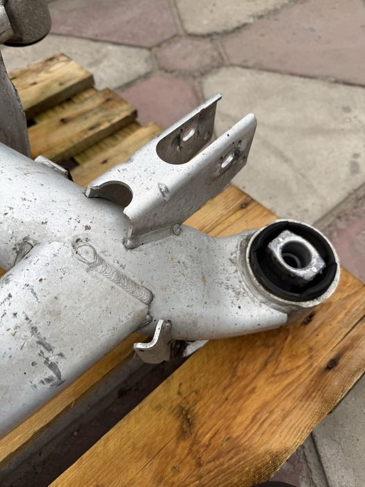 Балка на бмв е39