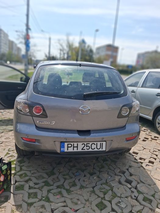 Vand Mazda 3 an 2006 motorina 150cc