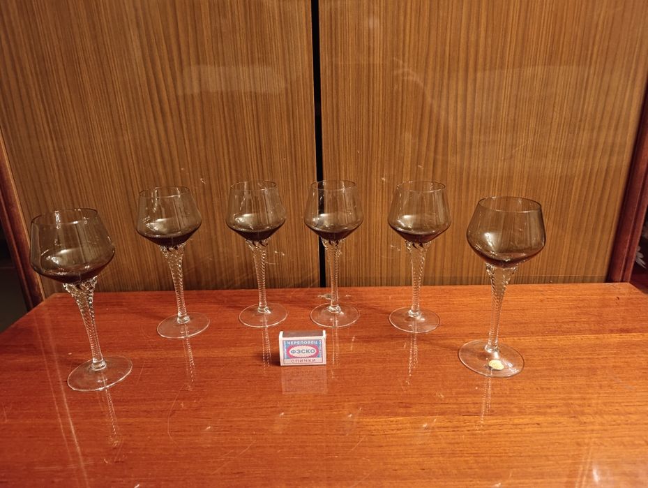 Фужеры,,Богемское стекло"Чехословакия.595 000 сум.