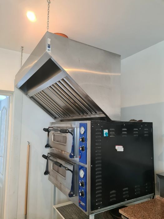 Cuptor pizza  4x4 cu şamot si hotă + suport, Trifazic