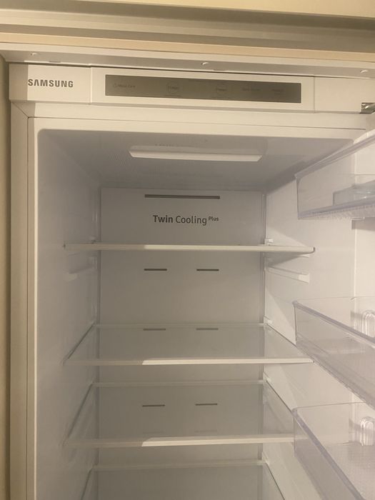 Combima frigorifica incorporabila samsung BRB30600FWW, No frost, twin