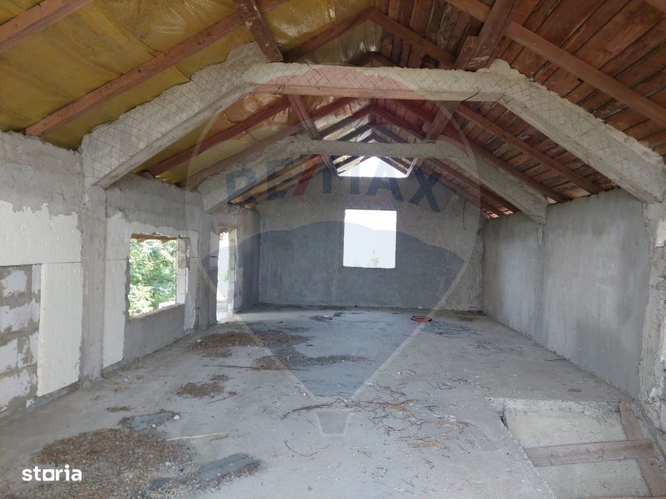 Casa nefinalizata de vanzare in Tisa Silvestri com. Odobesti