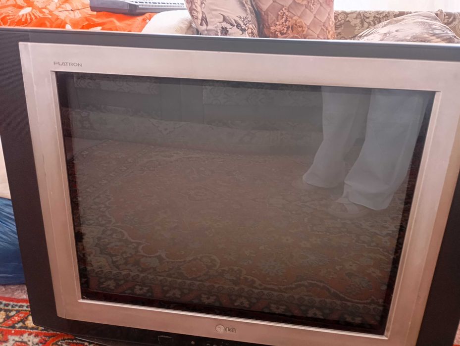 Продам телевизор