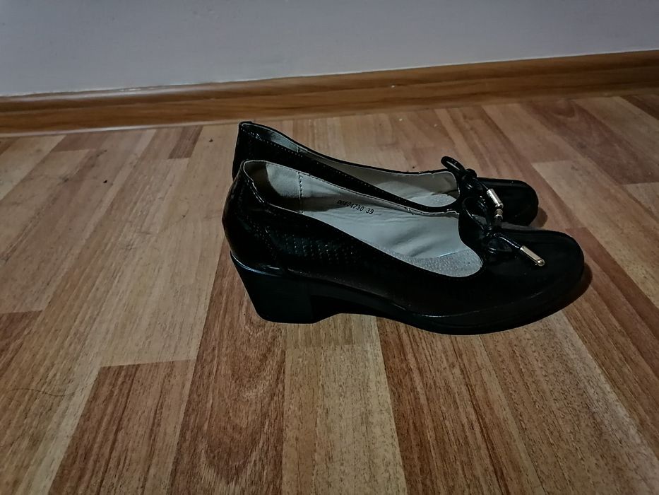 Женская обувь...