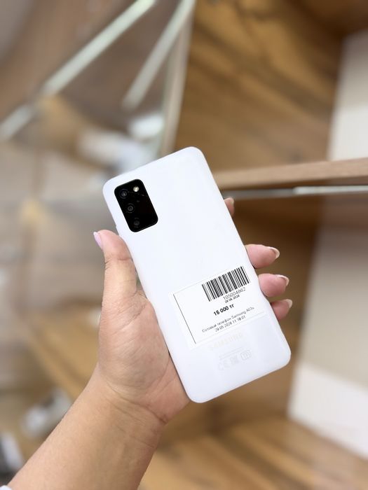 Samsung A03.